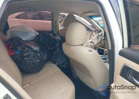 2015 Nissan Altima 2.5 S z USA, uszkodzony, nr VIN 1N4AL3AP1FN367872